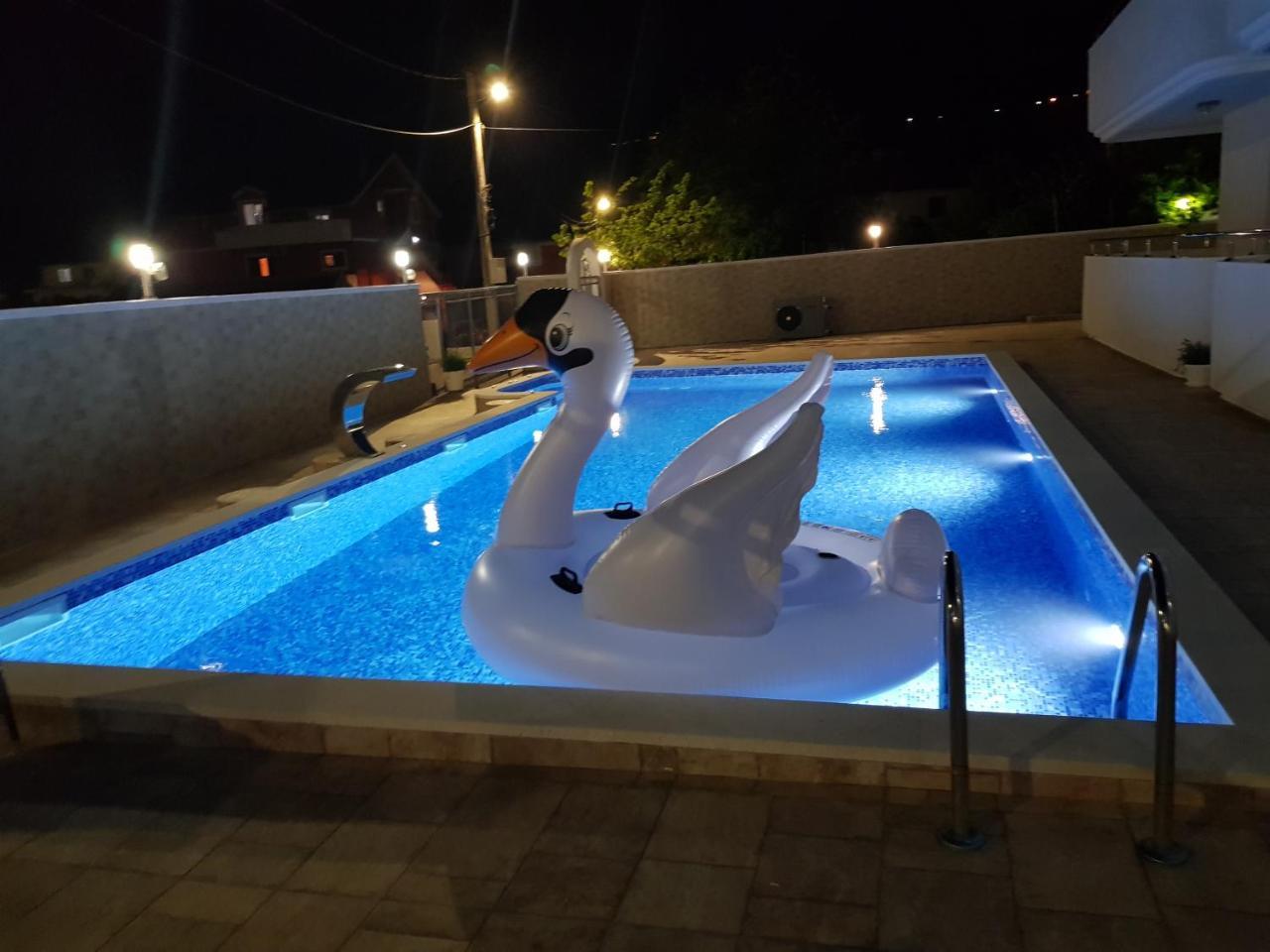 Bianca Apartments Херцег-Новий Екстер'єр фото
